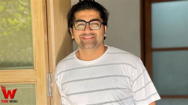 Malhar Thakar Height, Weight, Net Worth, Age, Birthday, Wikipedia, Who, Instagram, Biography