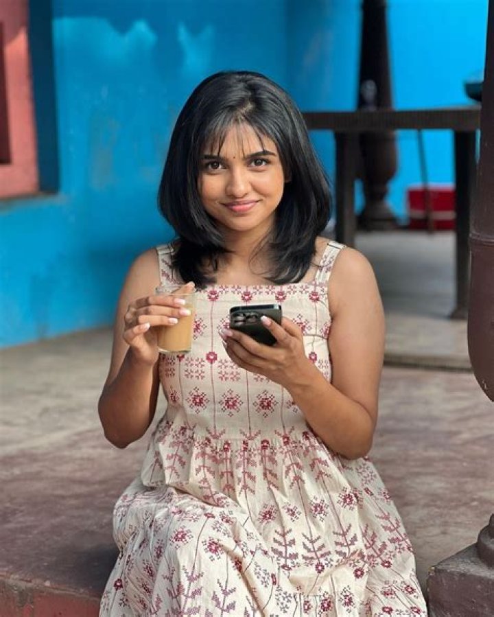 Who is Mamitha Baiju? Wiki, Biography, Age, Family, Movies & More