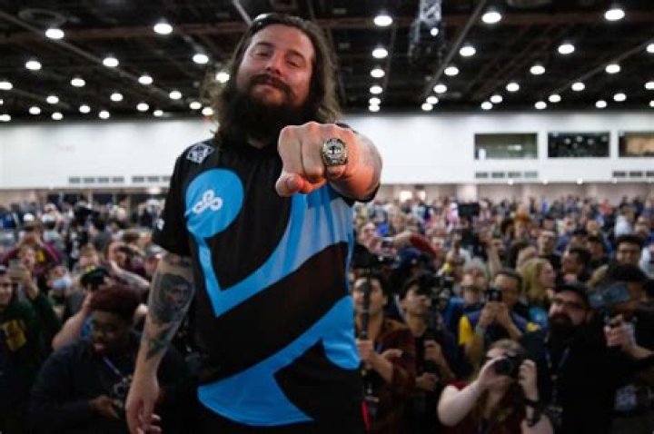Mang0 Biography, Age, Height, Wife, Net Worth, Family