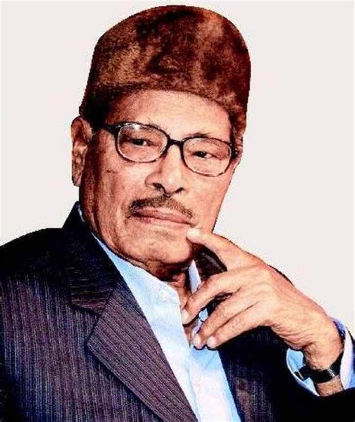 Manna Dey Biography, Age, Height, Wife, Net Worth, Family