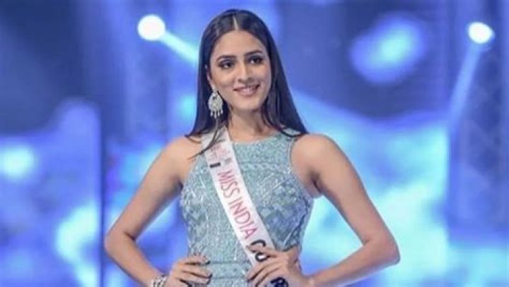 Mansi Taxak Biography, Wiki, Age, Height, Family, Boyfriend, Movies & More