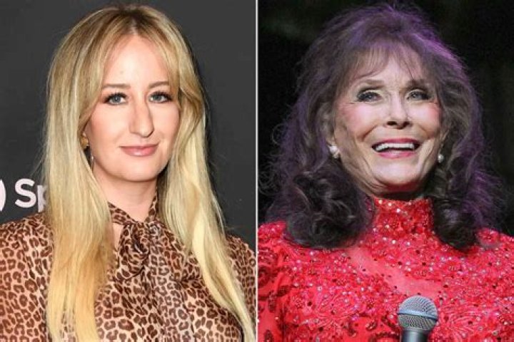 
Margo Price, Who Named Daughter After Loretta Lynn, Says Singer’s Death ‘Hurts on Another Level’ 