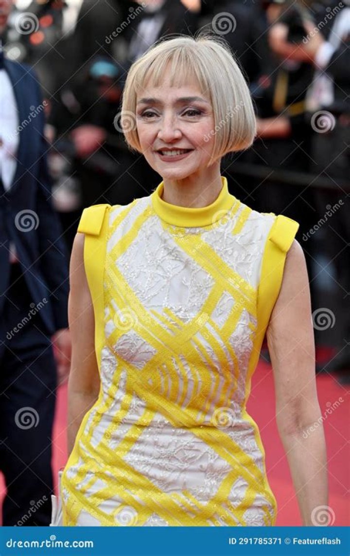 Maria de Medeiros (Movie Actress) - Age, Birthday, Bio, Facts, Family, Net Worth, Height & More