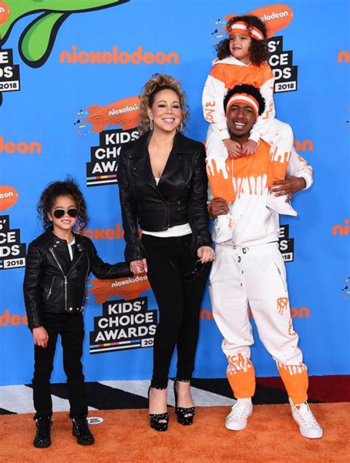 Mariah Carey Shares Sweet Video Rapping With Her Kids Moroccan and Monroe While Washing Their Hands