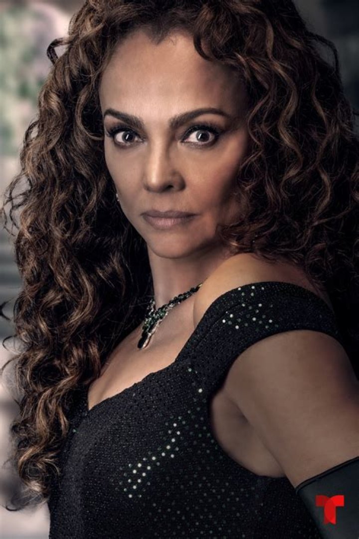 Maricela González (TV Actress) - Age, Birthday, Bio, Facts, Family, Net Worth, Height & More