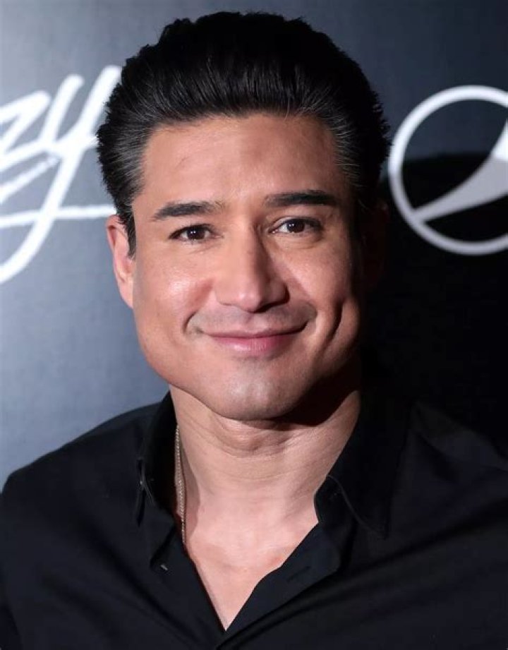 Mario Lopez Biography, Age, Height, Wife, Net Worth, Family