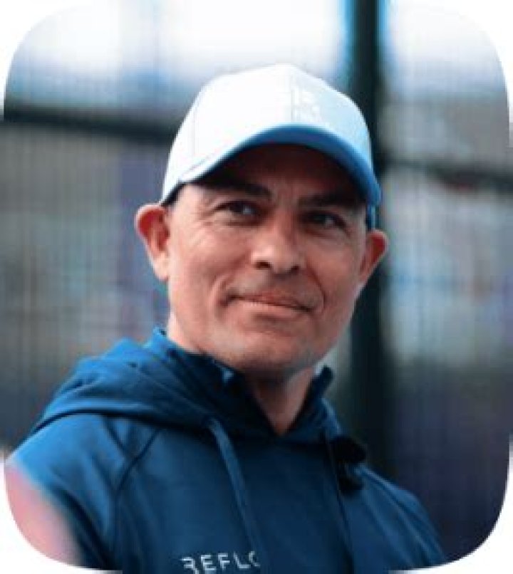 Mark Hewlett Biography, Age, Height, Wife, Net Worth, Family