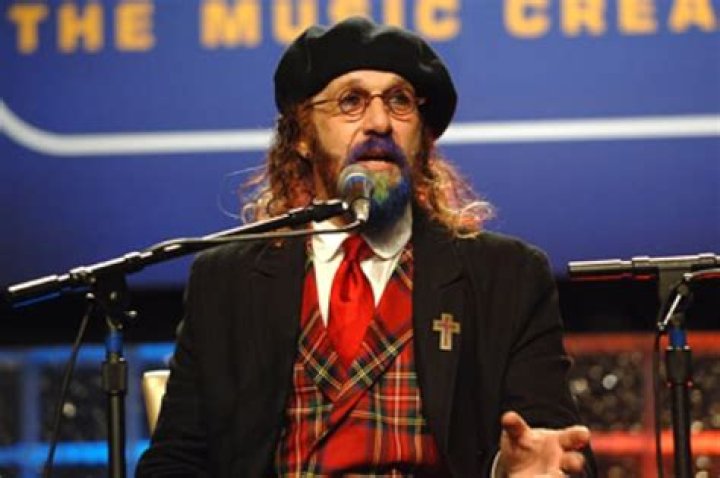 Mark Hudson Biography, Age, Height, Wife, Net Worth, Family