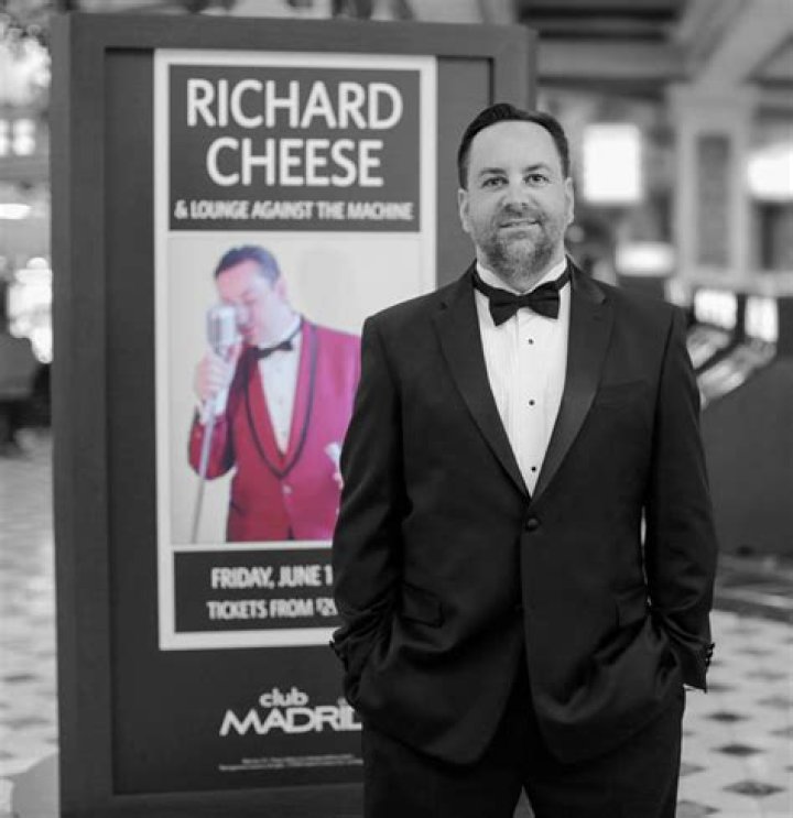 Mark Jonathan Davis Biography, Age, Height, Wife, Net Worth, Family