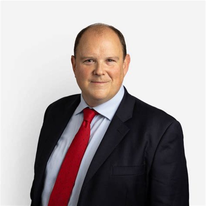 Mark Jones (Sportscaster) - Age, Birthday, Bio, Facts, Family, Net Worth, Height & More