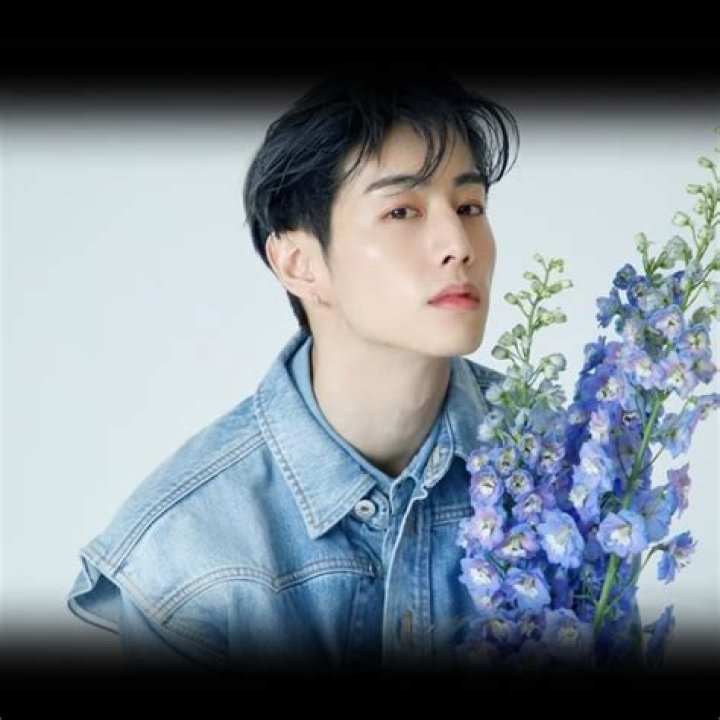 
Mark Tuan Height, Weight, Net Worth, Age, Birthday, Wikipedia, Who, Instagram, Biography 