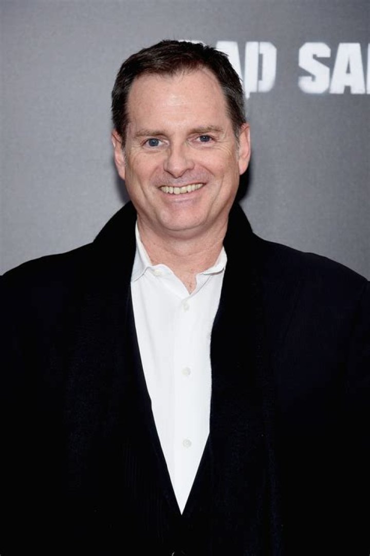 Mark Waters (Director) - Age, Birthday, Bio, Facts, Family, Net Worth, Height & More