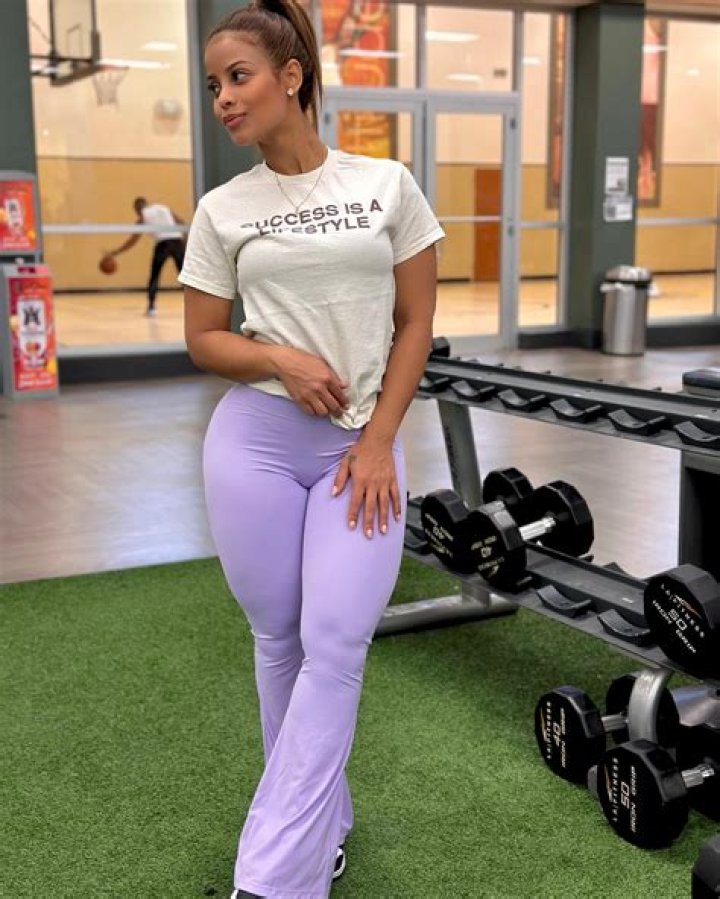 Marleny Canela (Instagram Star) - Age, Birthday, Bio, Facts, Family, Net Worth, Height & More