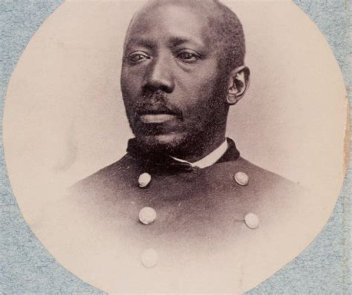 Martin Delaney Biography, Age, Height, Wife, Net Worth, Family