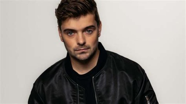 How tall is Martin Garrix