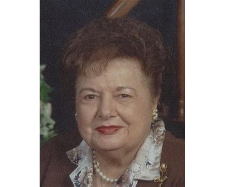 Mary Caputo Height, Weight, Net Worth, Age, Birthday, Wikipedia, Who, Nationality, Biography