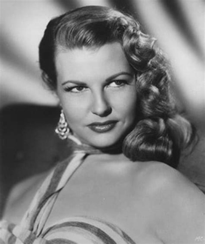 Mary Castle Biography, Age, Height, Husband, Net Worth, Family