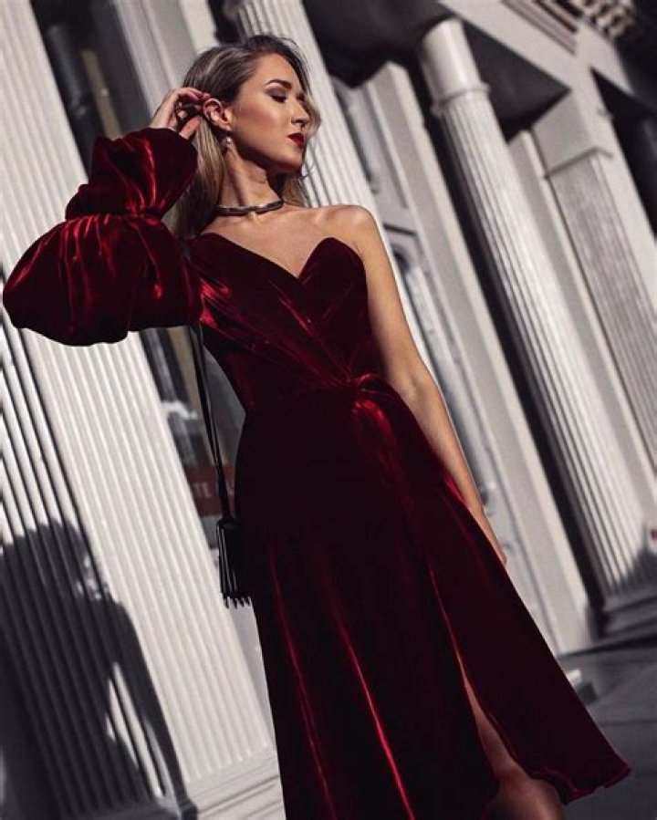 Mary Orton (Entrepreneur) - Age, Birthday, Bio, Facts, Family, Net Worth, Height & More