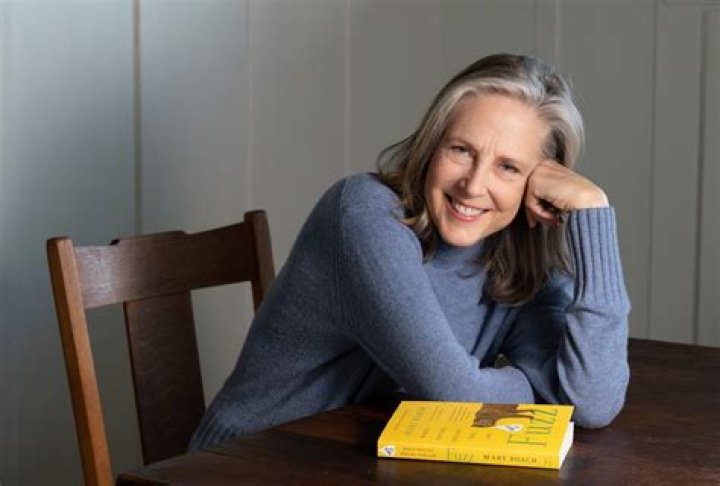 Mary Roach (Non-Fiction Author) - Age, Birthday, Bio, Facts, Family, Net Worth, Height & More