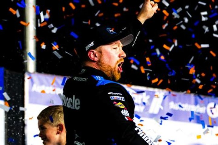 Matt Kenseth Biography, Age, Height, Wife, Net Worth, Family