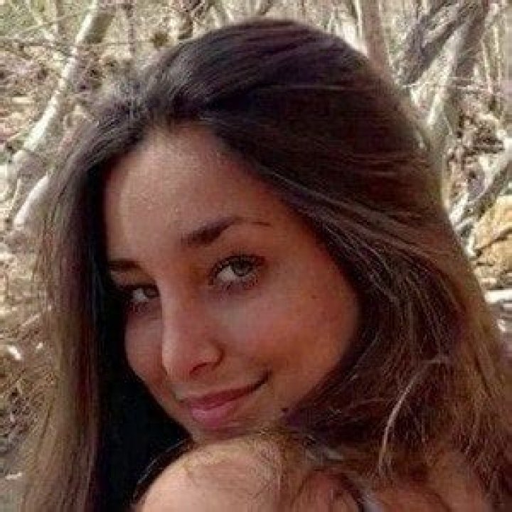 Maya Jakubowski (TikTok Star) - Age, Birthday, Bio, Facts, Family, Net Worth, Height & More