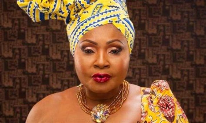 M’bilia Bel Height, Weight, Net Worth, Age, Birthday, Wikipedia, Who, Nationality, Biography