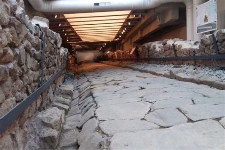 McDonald's Opens Up Restaurant Over Ancient Roman Road