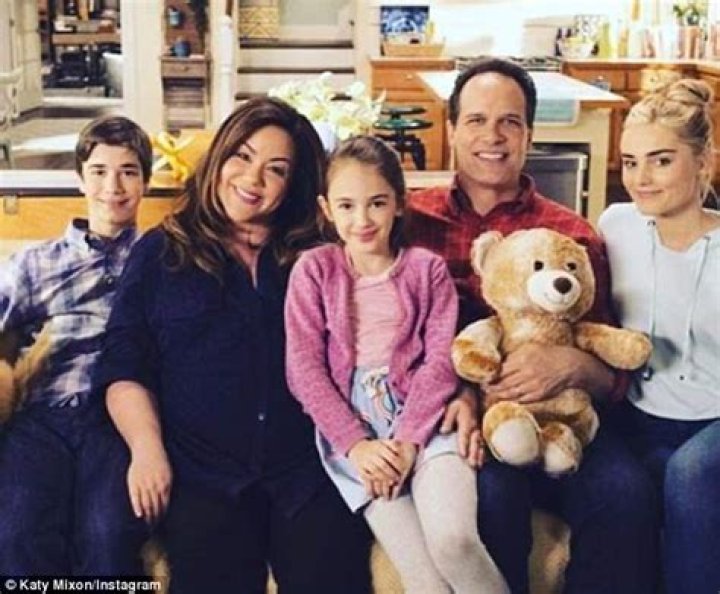 Meet Katy Mixon Kids: Elektra Saint Greer And Kingston Saint Greer, Family And Net Worth