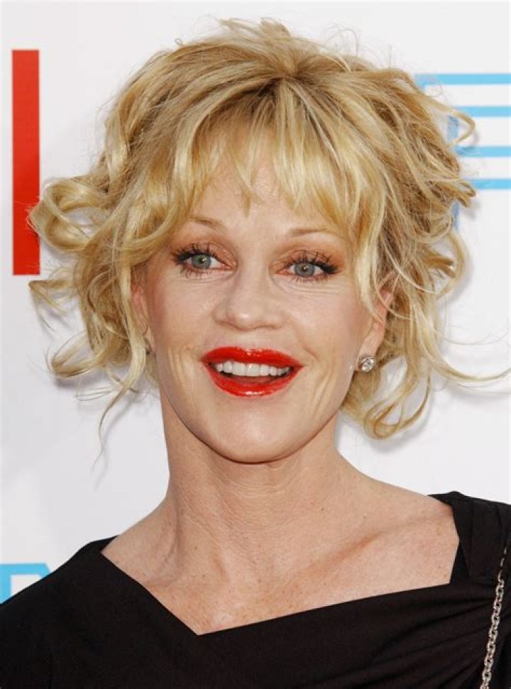 How tall is Melanie Griffith
