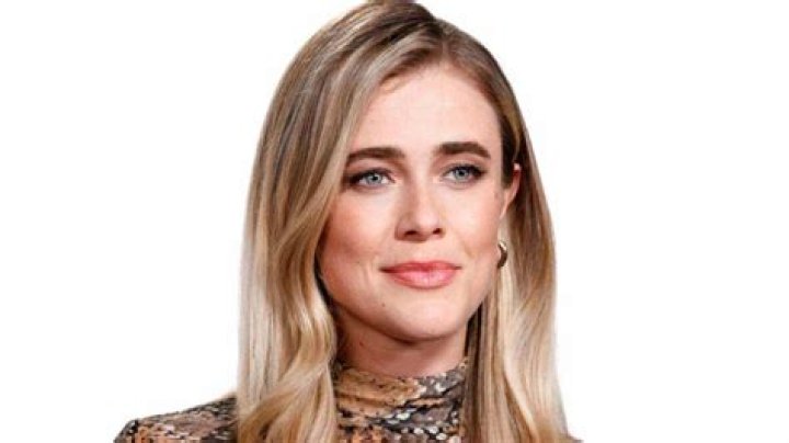 
Melissa Roxburgh’s Measurements, Age, Husband, Height 