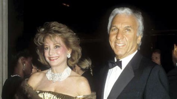 Merv Adelson Biography, Age, Height, Wife, Net Worth, Family