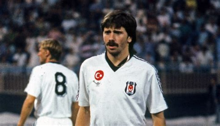 Metin Tekin Biography, Age, Height, Wife, Net Worth, Family