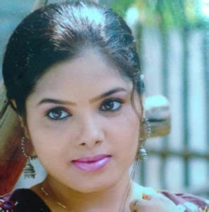 Who was Metti Oli Uma? Wiki, Biography, Death, Husband, Age, Parents, Sister, Caste, Movies & More