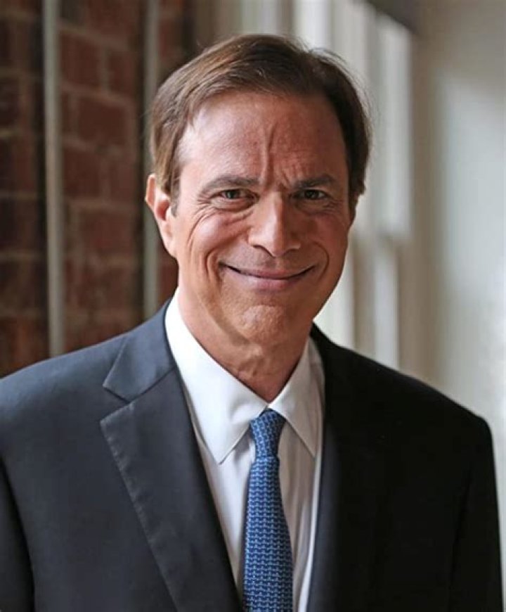 Michael Beschloss Biography, Age, Height, Wife, Net Worth, Family