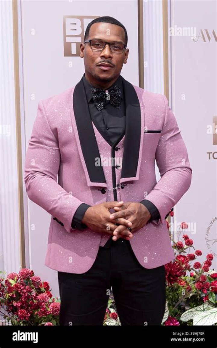 Michael Bolwaire (Model) - Age, Birthday, Bio, Facts, Family, Net Worth, Height & More