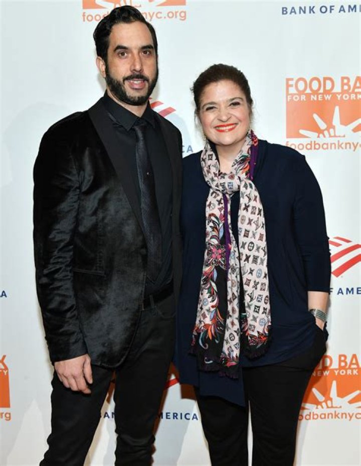 Michael Castellon Age, and Facts about Alex Guarnaschelli Fiance.