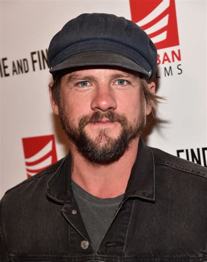 
Michael Knighton Height, Weight, Net Worth, Age, Birthday, Wikipedia, Who, Nationality, Biography 