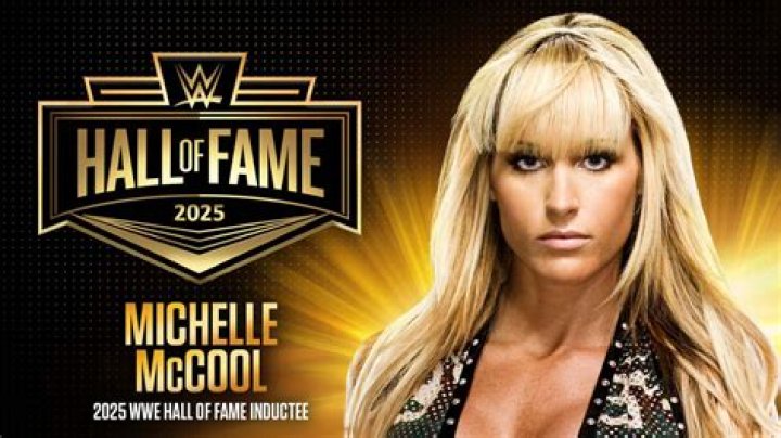 Michelle McCool (Wrestler) - Age, Birthday, Bio, Facts, Family, Net Worth, Height & More