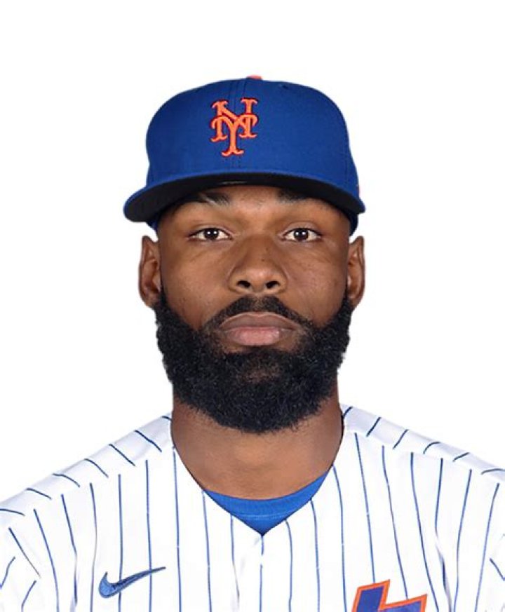 Miguel Castro biografía, edad, altura, esposo, net worth, familia