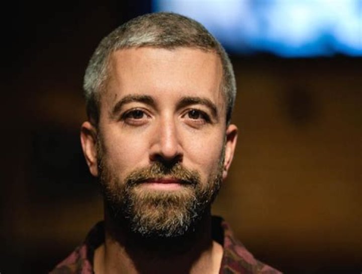 Mike Cannon (Comedian) - Age, Birthday, Bio, Facts, Family, Net Worth, Height & More