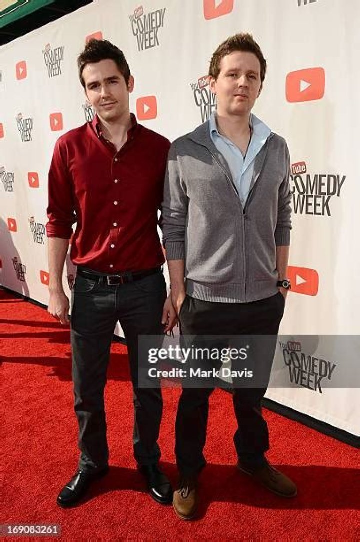 Mike Garfield (YouTube Star) - Age, Birthday, Bio, Facts, Family, Net Worth, Height & More