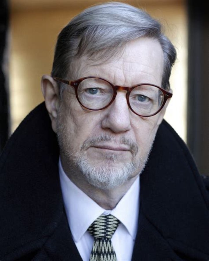 Mike Grady (TV Actor) - Age, Birthday, Bio, Facts, Family, Net Worth, Height & More