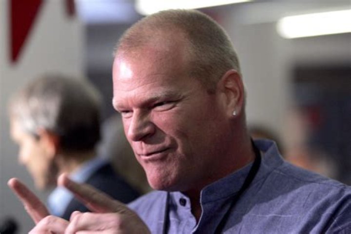 Mike Holmes Wife: Still Married to Alexandra Lorex?