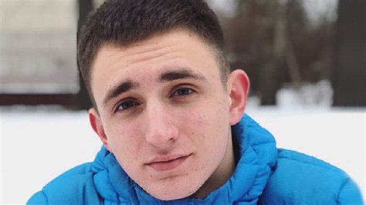 Mikhail Litvin (TikTok Star) - Age, Birthday, Bio, Facts, Family, Net Worth, Height & More