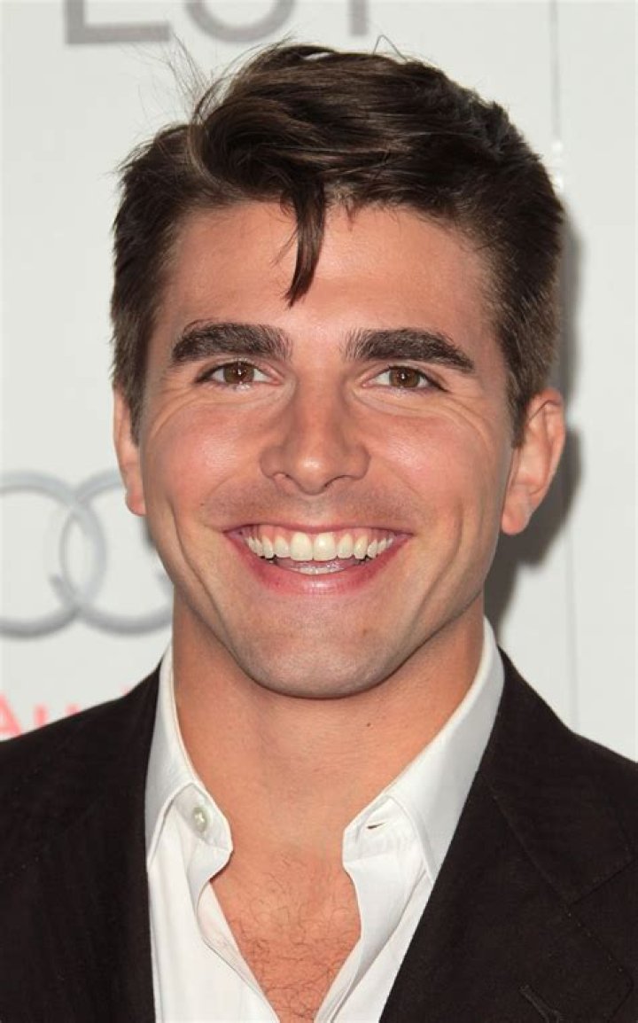 Miles Fisher biografía, edad, altura, esposo, net worth, familia