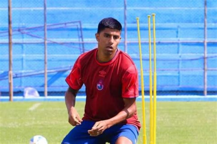 Moises Hernandez (Soccer Player) - Age, Birthday, Bio, Facts, Family, Net Worth, Height & More