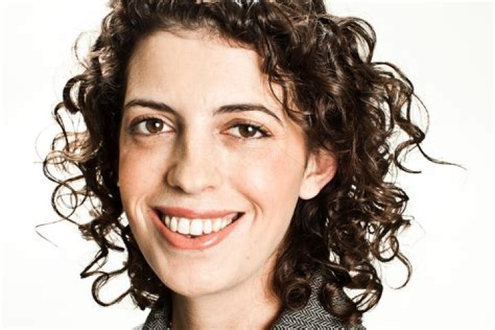 Molly Ball (Journalist) - Age, Birthday, Bio, Facts, Family, Net Worth, Height & More