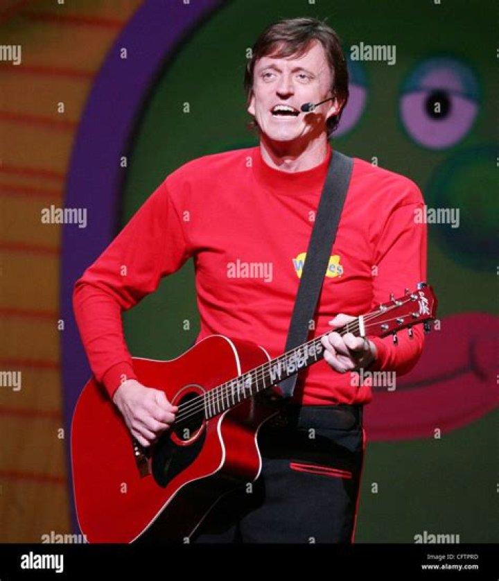 Murray Cook (Pop Singer) - Age, Birthday, Bio, Facts, Family, Net Worth, Height & More