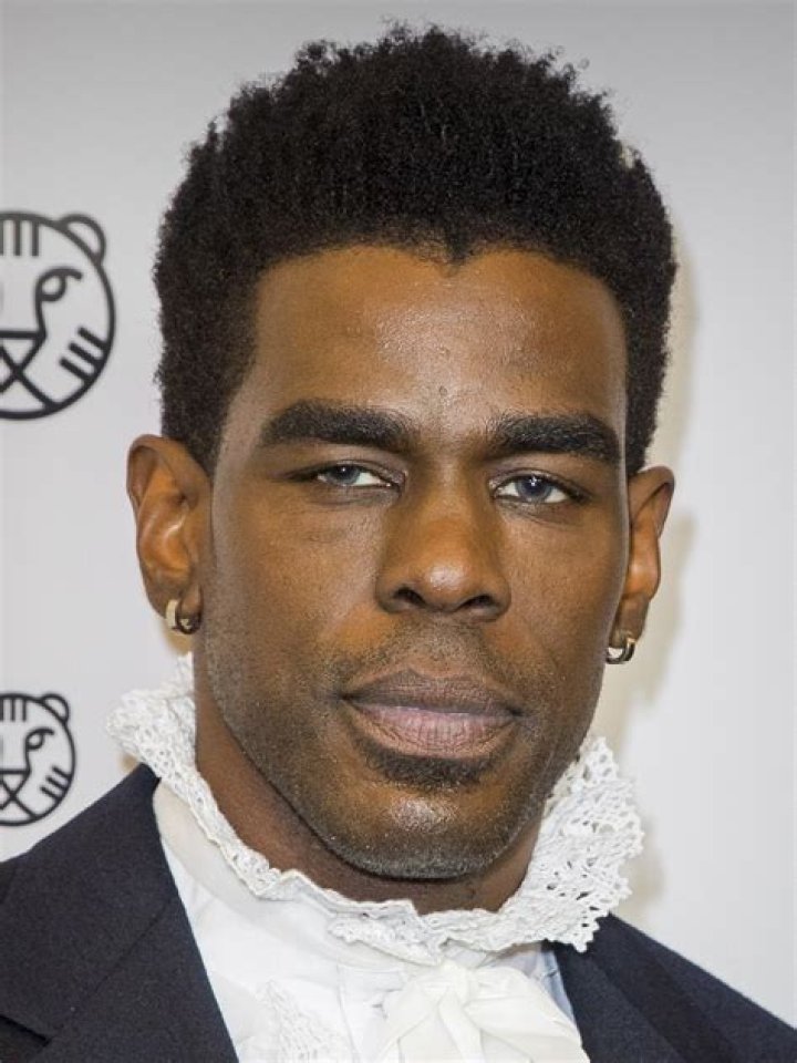 Mustafa Shakir Biography, Age, Height, Wife, Net Worth, Family