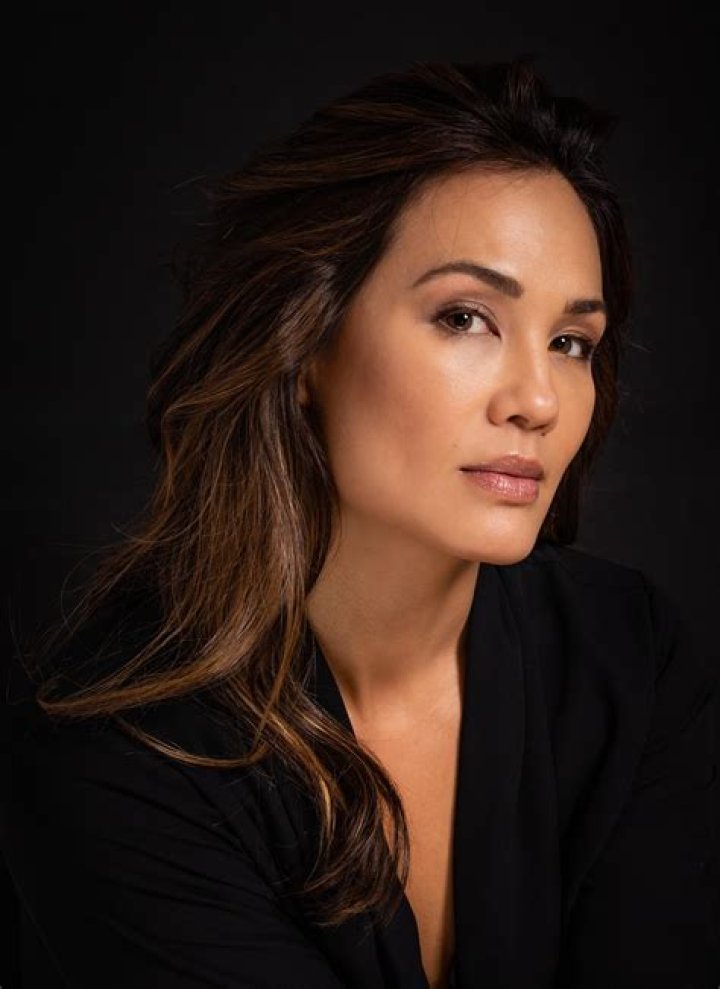 How tall is Nadine Nicole